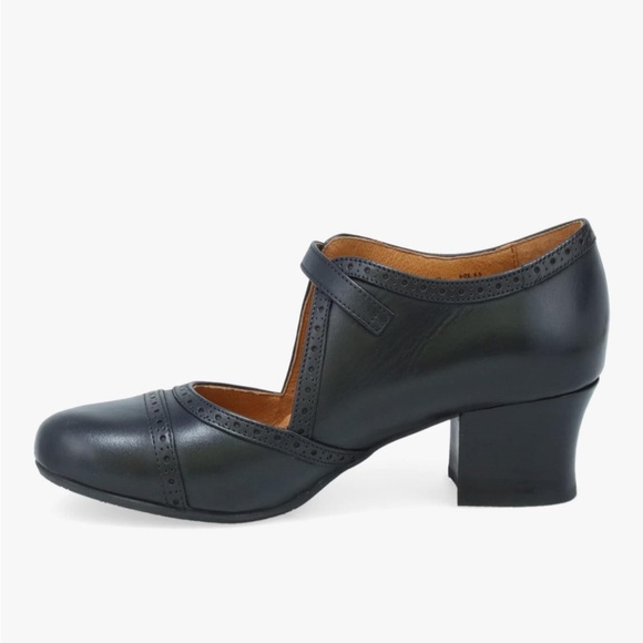 EUC💫MIZ MOOZ Franki Mary Jane Pumps Elegant Black Leather Women's Shoes size 10 - Picture 2 of 16